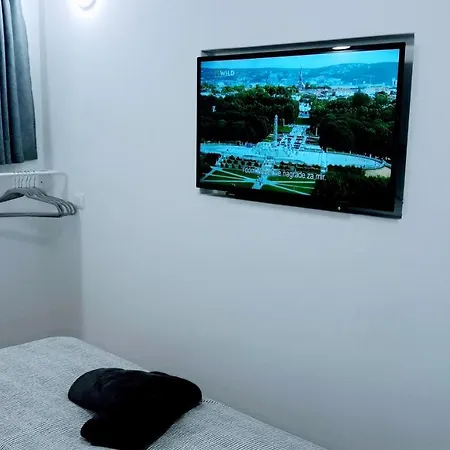 Apartment Nani Centar *